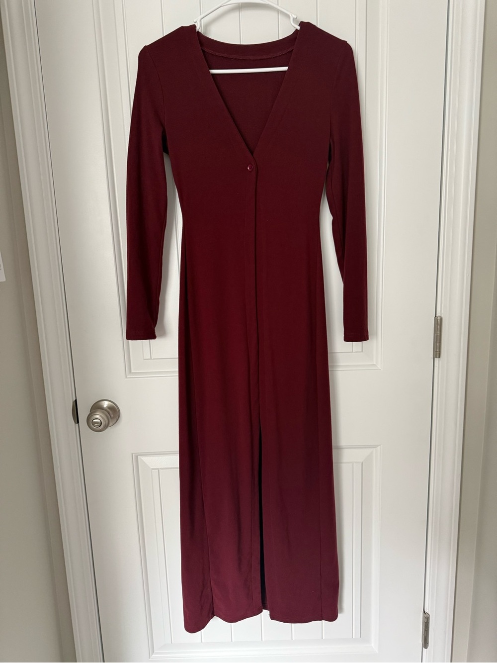 Long Sleeve V-Neck Maxi Cardigan in Burgundy